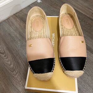 MK Kendrick toe cap size 6.5